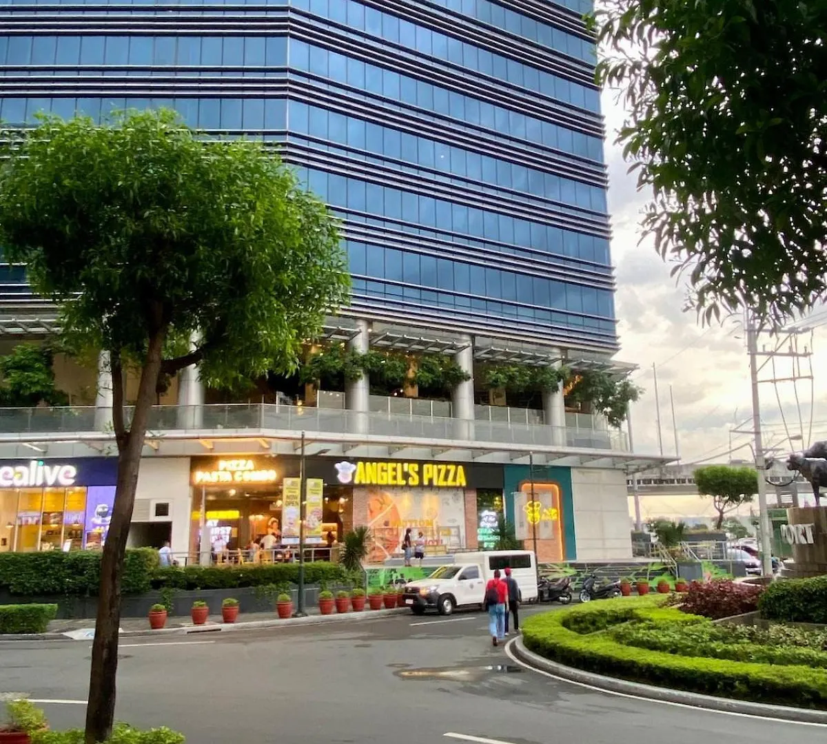 The Chic Studio At 150 Near Naia Terminal 3 Manila Apartment