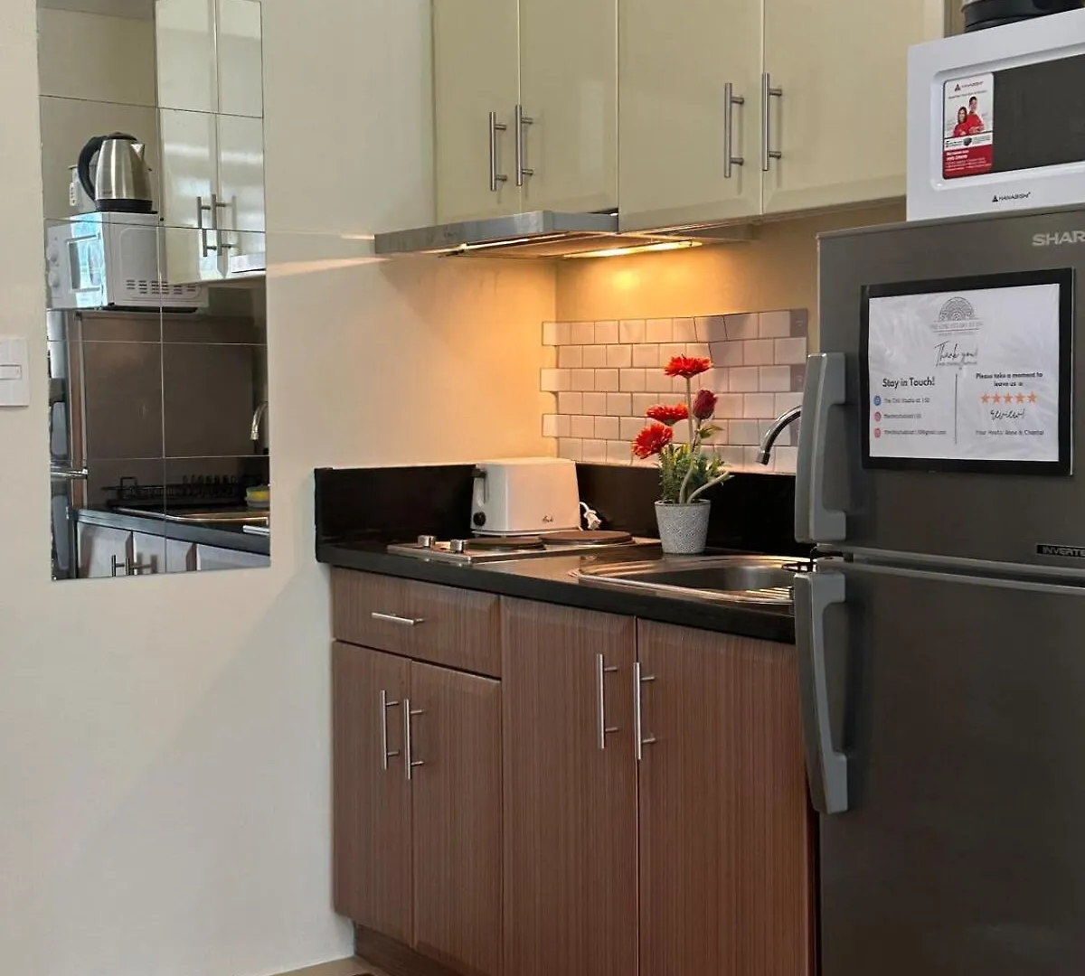 Apartment The Chic Studio At 150 Near Naia Terminal 3 Manila
